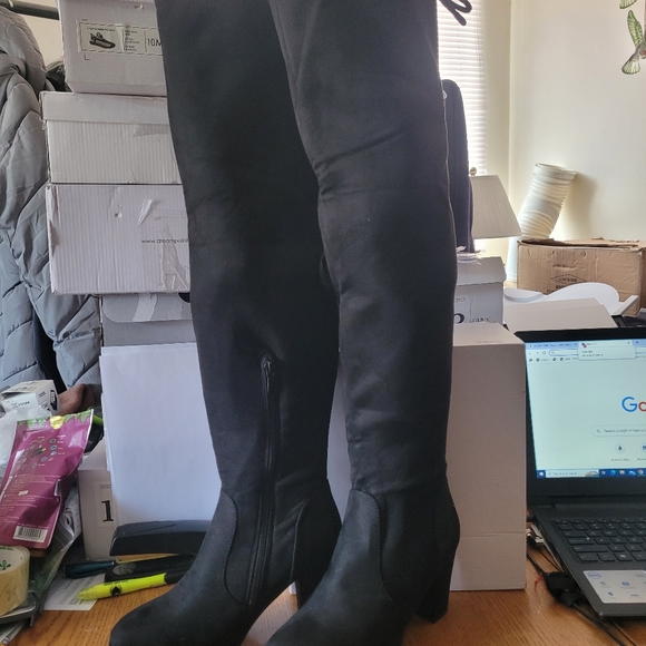 Ladies high boots - Picture 3 of 10